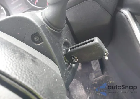 2019 Toyota Rav4 Le z USA, uszkodzony, nr VIN 2T3H1RFV2KW030090